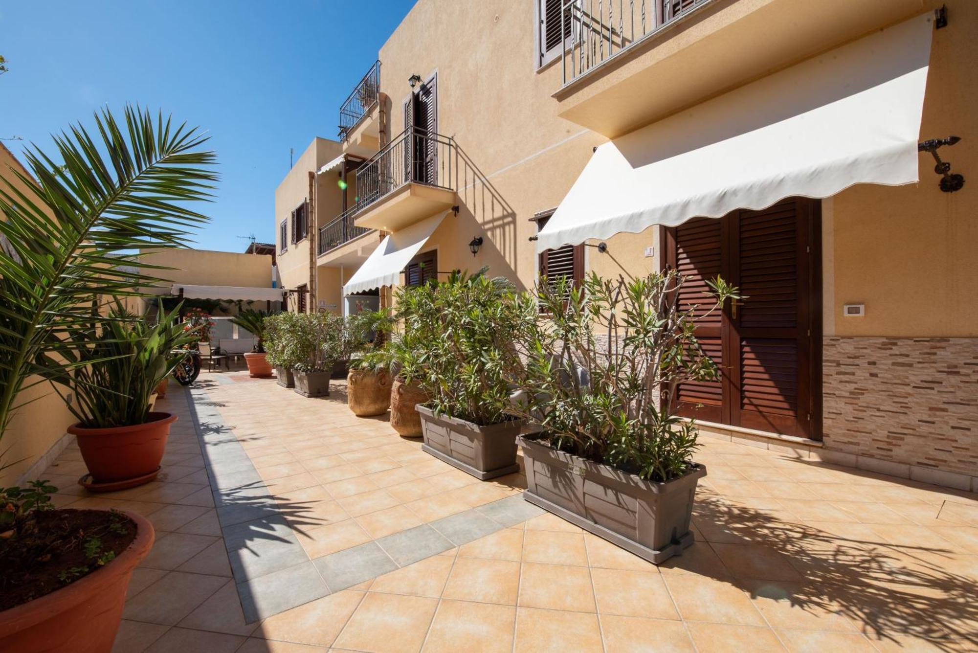 Room & Breakfast Aloe San Vito Lo Capo Exterior photo